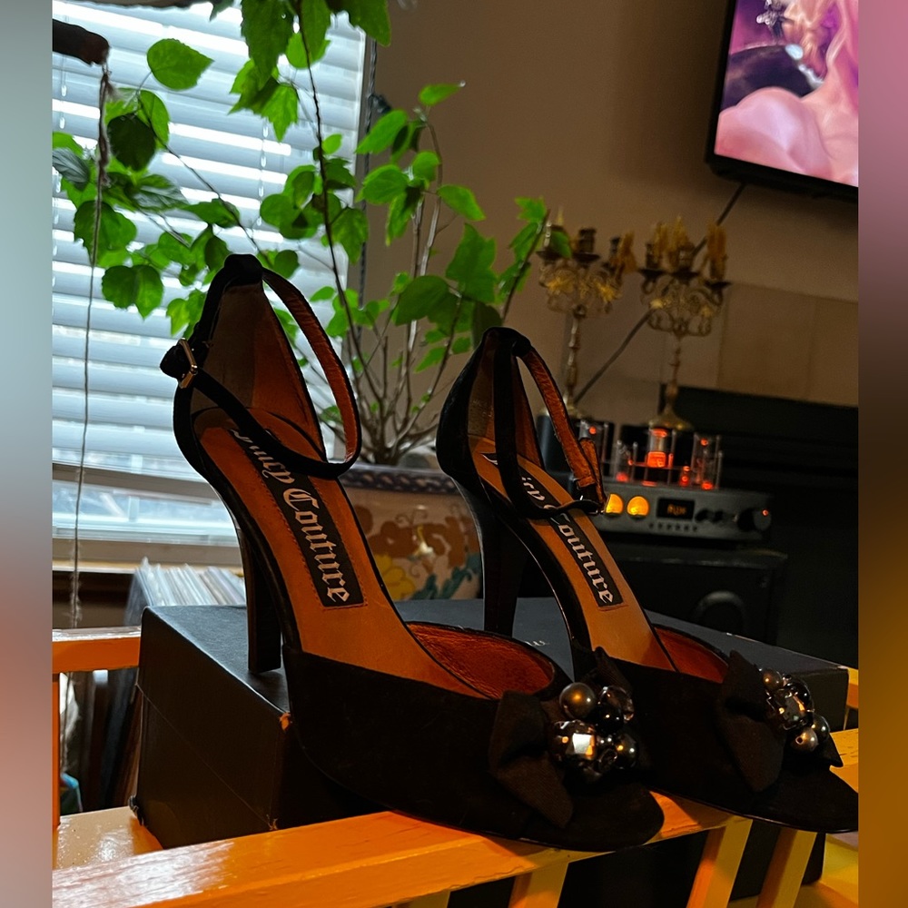 Juicy Couture Vintage Black Deco heels 🖤👠